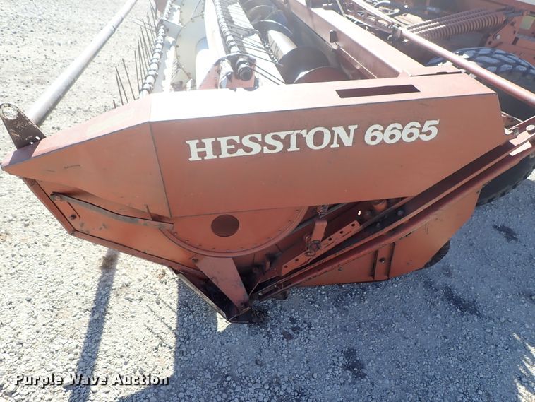 image for item DB7551 1981 Hesston 6650 windrower