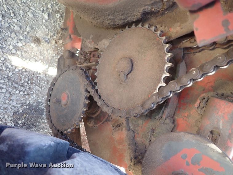 image for item DB7551 1981 Hesston 6650 windrower