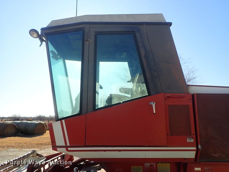 image for item DB7551 1981 Hesston 6650 windrower