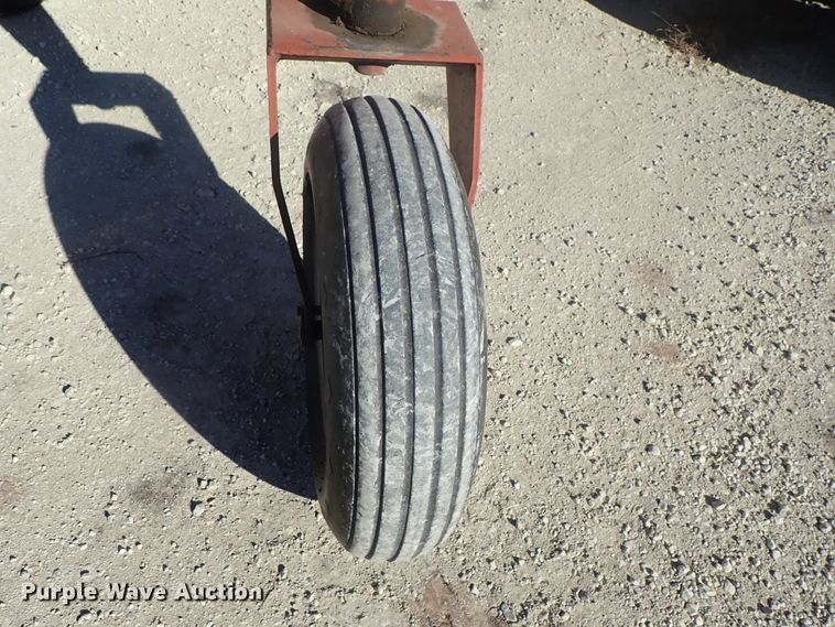 image for item DB7551 1981 Hesston 6650 windrower