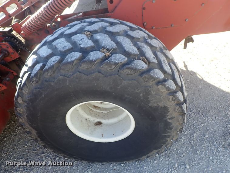 image for item DB7551 1981 Hesston 6650 windrower