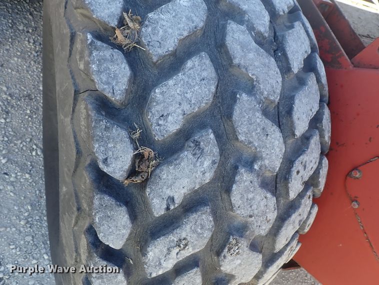 image for item DB7551 1981 Hesston 6650 windrower