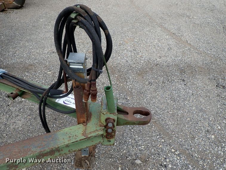 image for item DB7569 John Deere 1010 cultivator