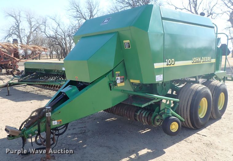 image for item DC3466 John Deere 100 large square baler