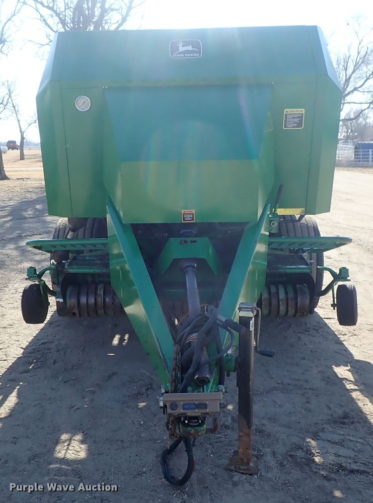 image for item DC3466 John Deere 100 large square baler