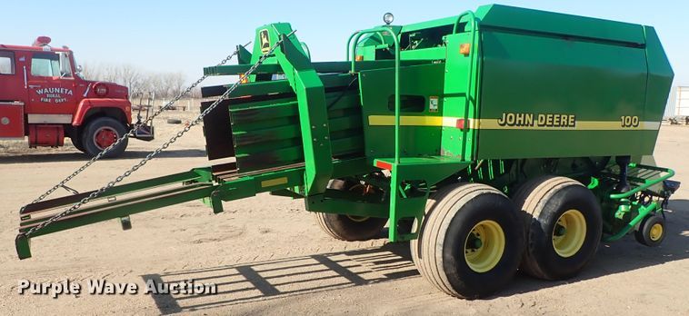 image for item DC3466 John Deere 100 large square baler