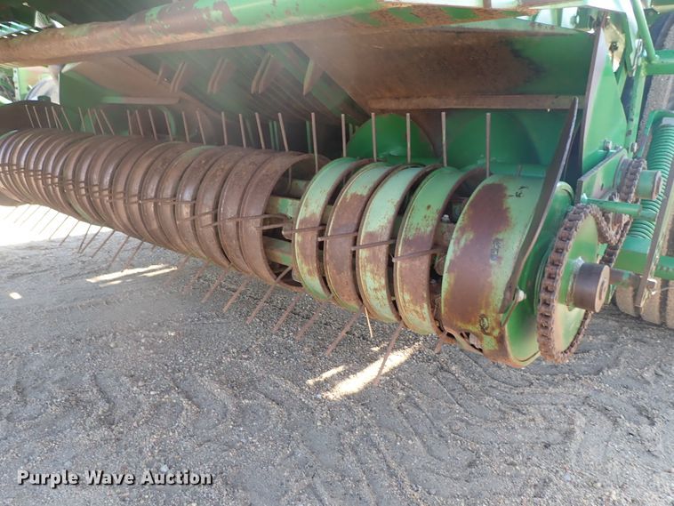 image for item DC3466 John Deere 100 large square baler