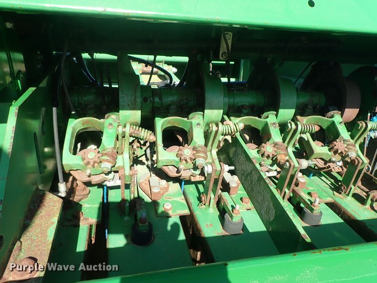 image for item DC3466 John Deere 100 large square baler