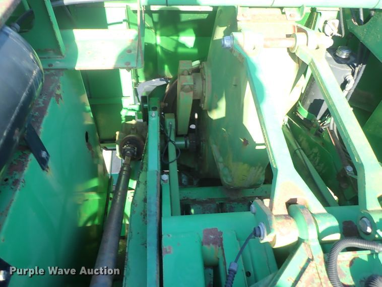 image for item DC3466 John Deere 100 large square baler