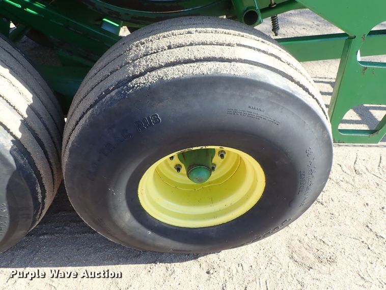 image for item DC3466 John Deere 100 large square baler