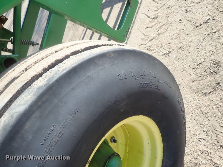 image for item DC3466 John Deere 100 large square baler