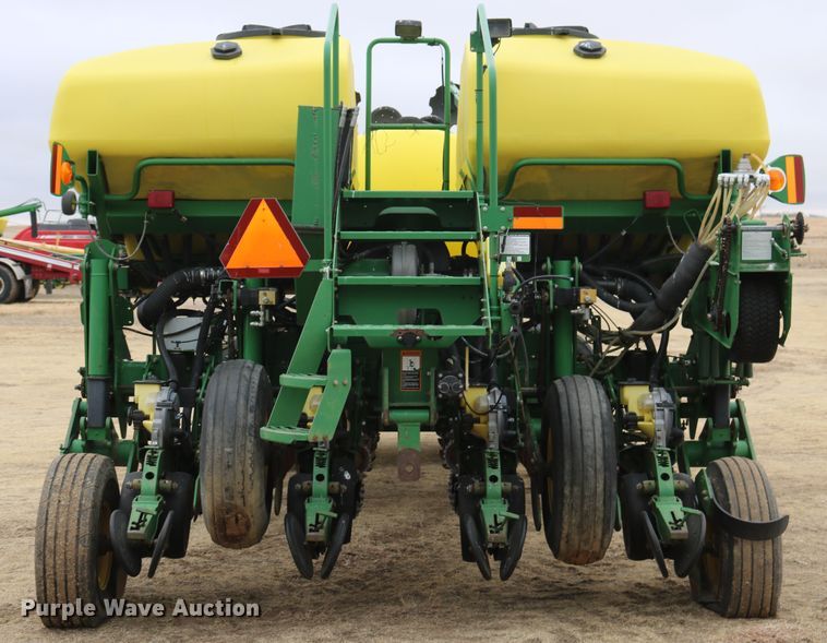 image for item DD6060 2005 John Deere 1770NT no-till planter