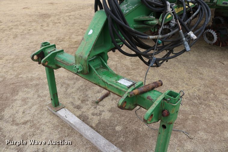 image for item DD6060 2005 John Deere 1770NT no-till planter