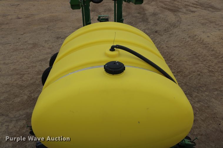 image for item DD6060 2005 John Deere 1770NT no-till planter