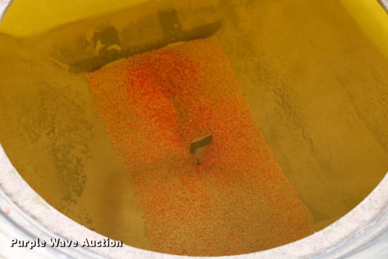 image for item DD6060 2005 John Deere 1770NT no-till planter