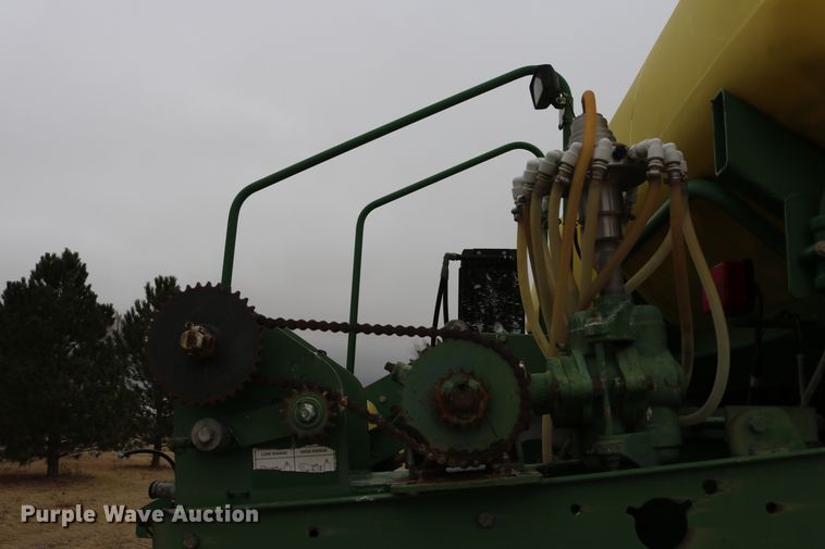 image for item DD6060 2005 John Deere 1770NT no-till planter