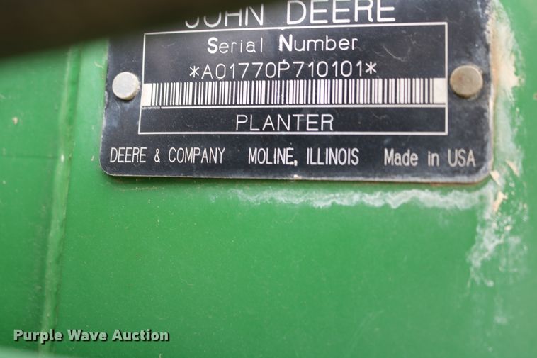 image for item DD6060 2005 John Deere 1770NT no-till planter