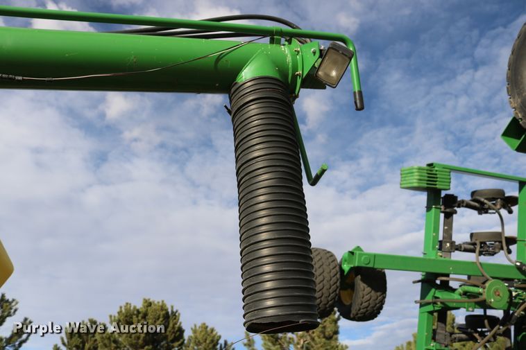 image for item DD6062 2011 John Deere 1890C air seeder