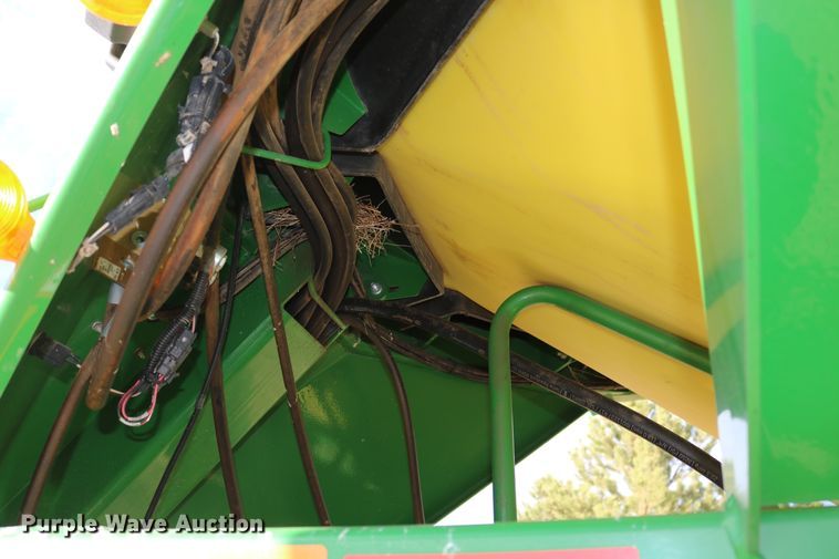 image for item DD6062 2011 John Deere 1890C air seeder