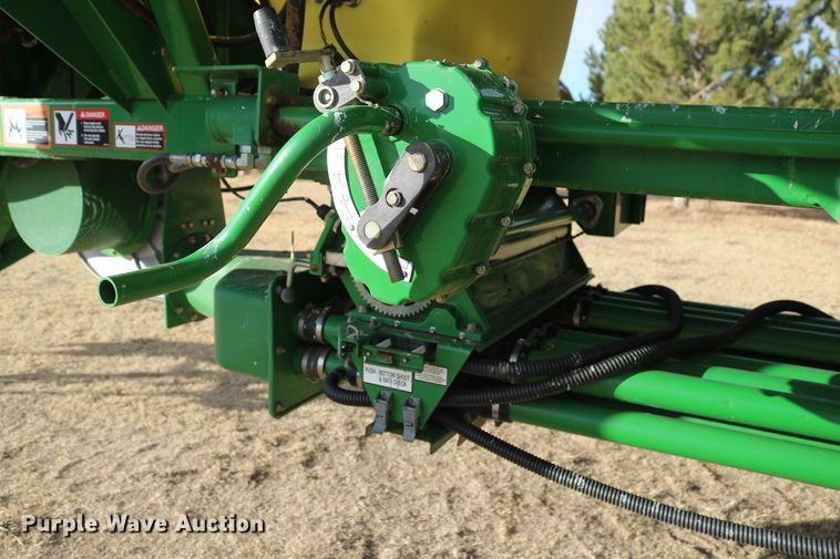image for item DD6062 2011 John Deere 1890C air seeder