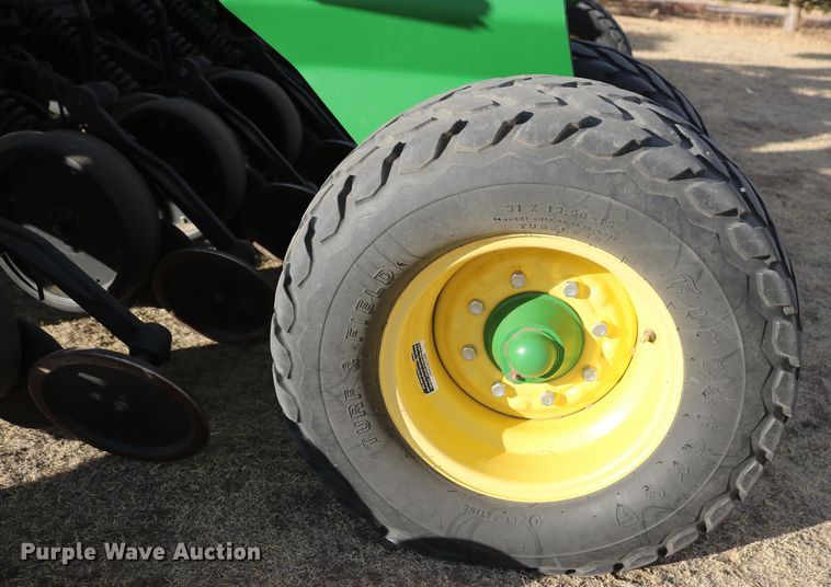 image for item DD6062 2011 John Deere 1890C air seeder