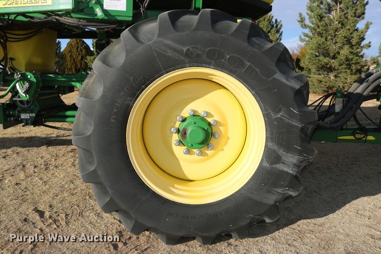 image for item DD6062 2011 John Deere 1890C air seeder
