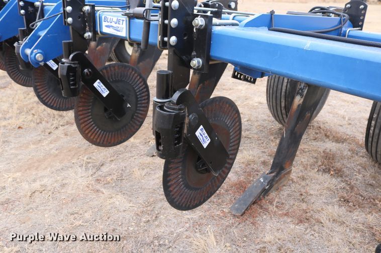 image for item DD6065 Blu-Jet Sub Tiller II in-line ripper