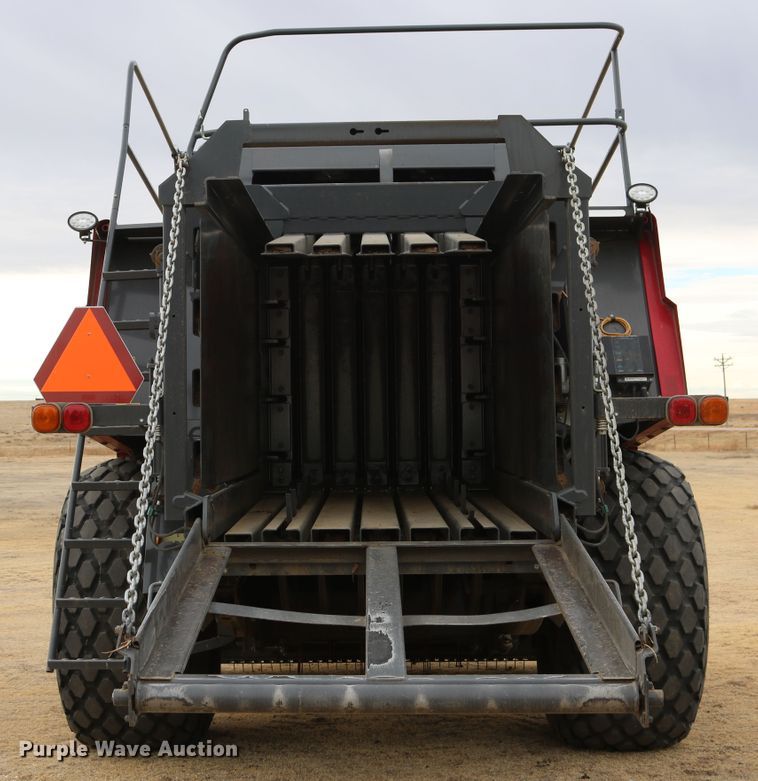 image for item DD6067 2015 Massey-Ferguson Hesston 2290 large square baler