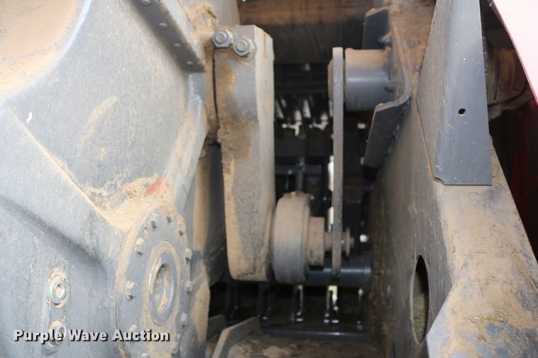 image for item DD6067 2015 Massey-Ferguson Hesston 2290 large square baler