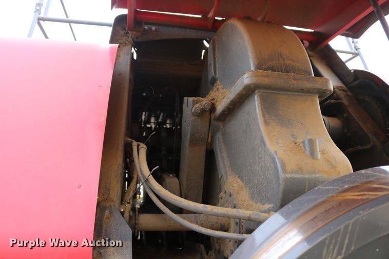 image for item DD6067 2015 Massey-Ferguson Hesston 2290 large square baler