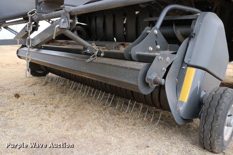 image for item DD6067 2015 Massey-Ferguson Hesston 2290 large square baler