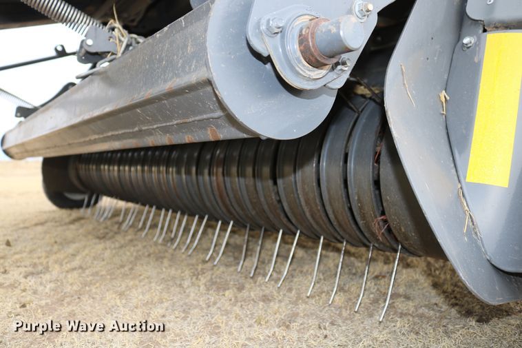 image for item DD6067 2015 Massey-Ferguson Hesston 2290 large square baler