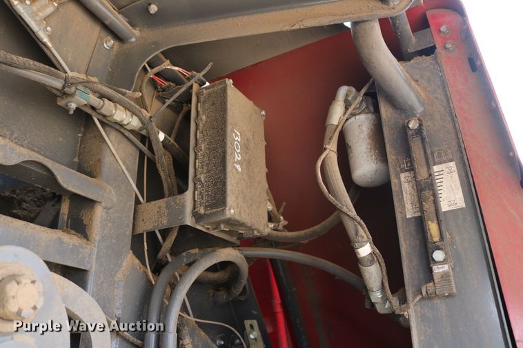 image for item DD6067 2015 Massey-Ferguson Hesston 2290 large square baler