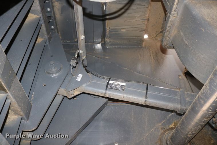 image for item DD6067 2015 Massey-Ferguson Hesston 2290 large square baler