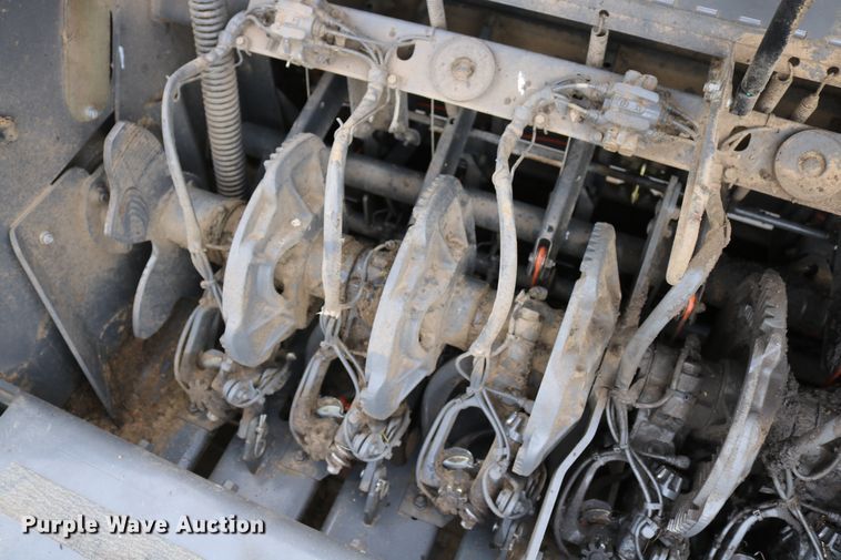 image for item DD6067 2015 Massey-Ferguson Hesston 2290 large square baler