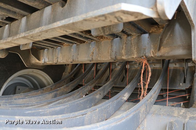 image for item DD6067 2015 Massey-Ferguson Hesston 2290 large square baler