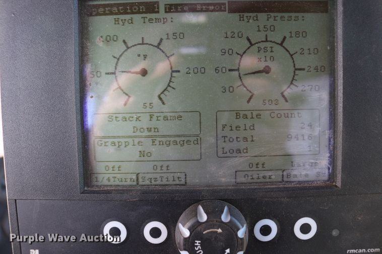 image for item DD6068 2011 Stinger 6500 hay bale stacker