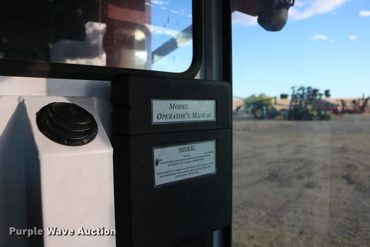 image for item DD6068 2011 Stinger 6500 hay bale stacker