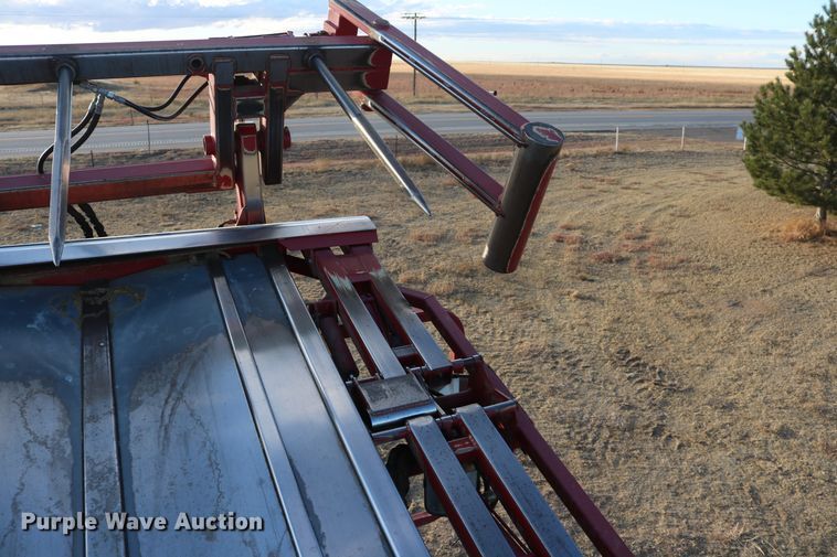 image for item DD6068 2011 Stinger 6500 hay bale stacker