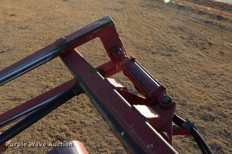 image for item DD6068 2011 Stinger 6500 hay bale stacker