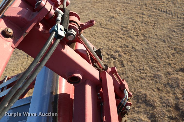 image for item DD6068 2011 Stinger 6500 hay bale stacker