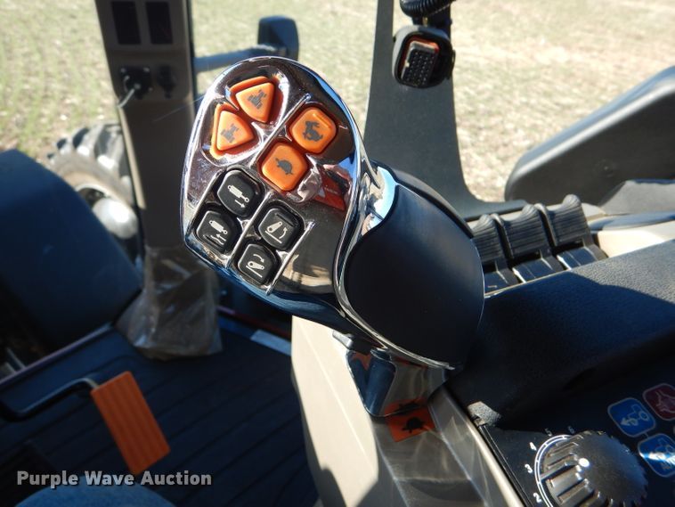 image for item DE4356 2013 Case IH Magnum 260 MFWD tractor