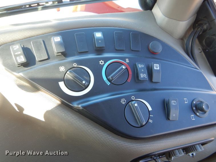 image for item DE4356 2013 Case IH Magnum 260 MFWD tractor