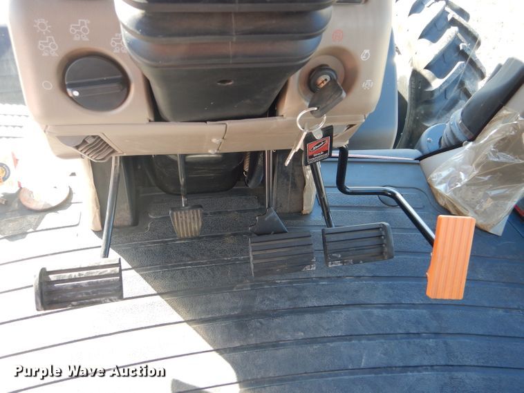 image for item DE4356 2013 Case IH Magnum 260 MFWD tractor