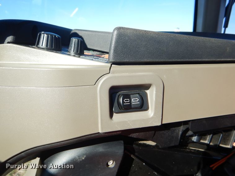 image for item DE4356 2013 Case IH Magnum 260 MFWD tractor