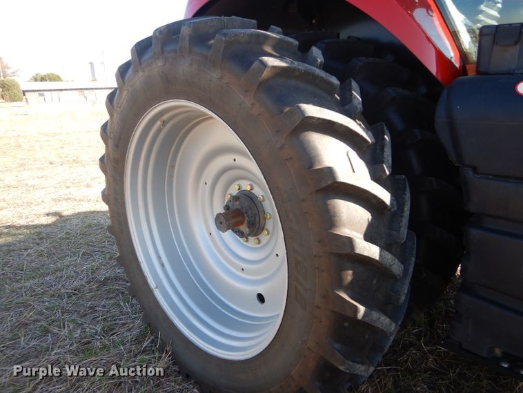 image for item DE4356 2013 Case IH Magnum 260 MFWD tractor
