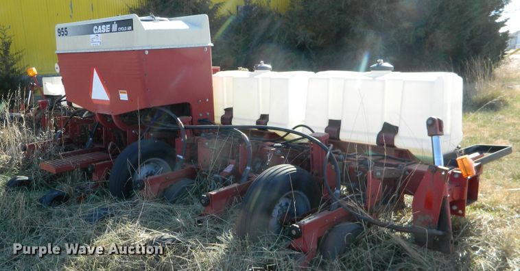 image for item DE4371 Case IH 955 Cyclo Air no-till planter