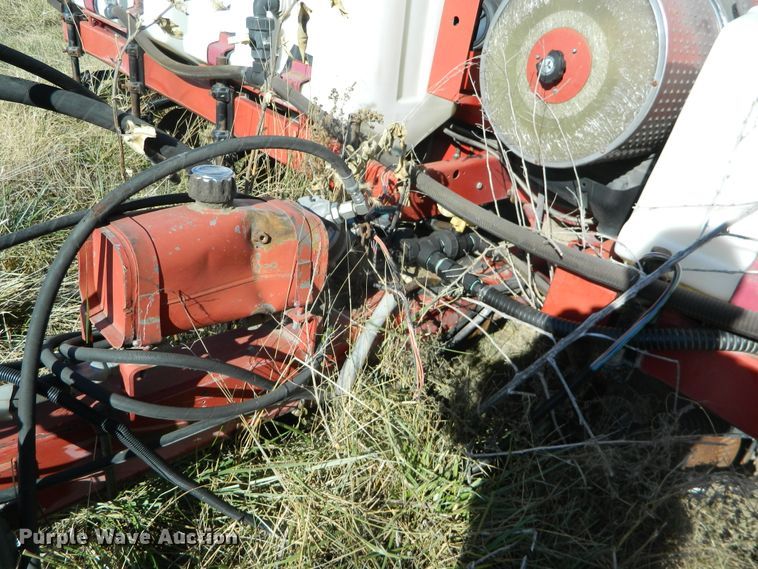 image for item DE4371 Case IH 955 Cyclo Air no-till planter
