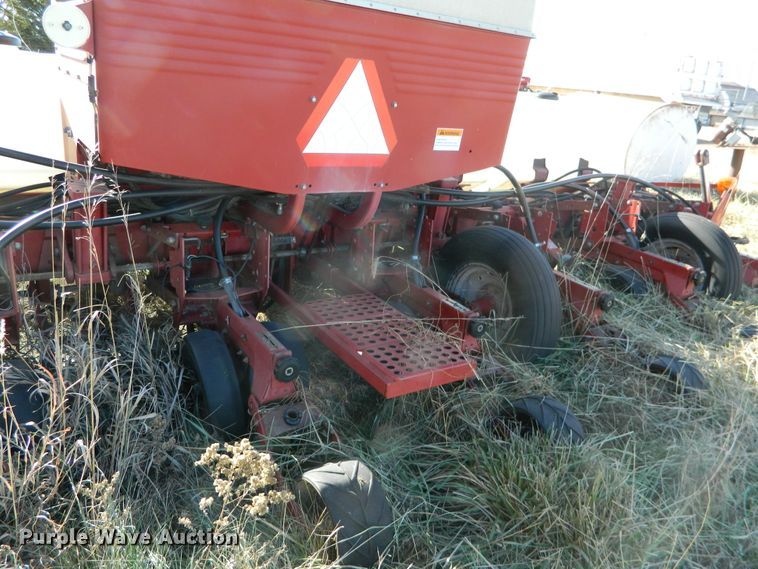 image for item DE4371 Case IH 955 Cyclo Air no-till planter