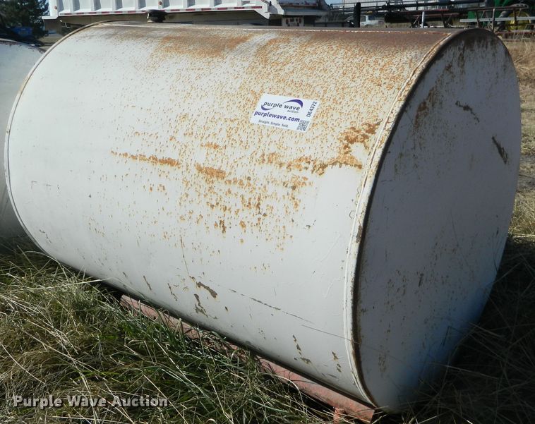 image for item DE4374 Steel fuel tank